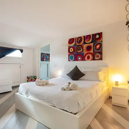 Apartment L'attichetto Di Bubi By Rentbeat *